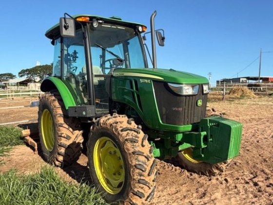 Trator John Deere 5078E